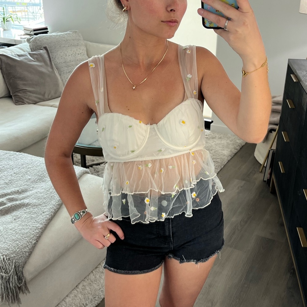 Blush Boutiques White Tulle Floral Corset Layered Tank Top M